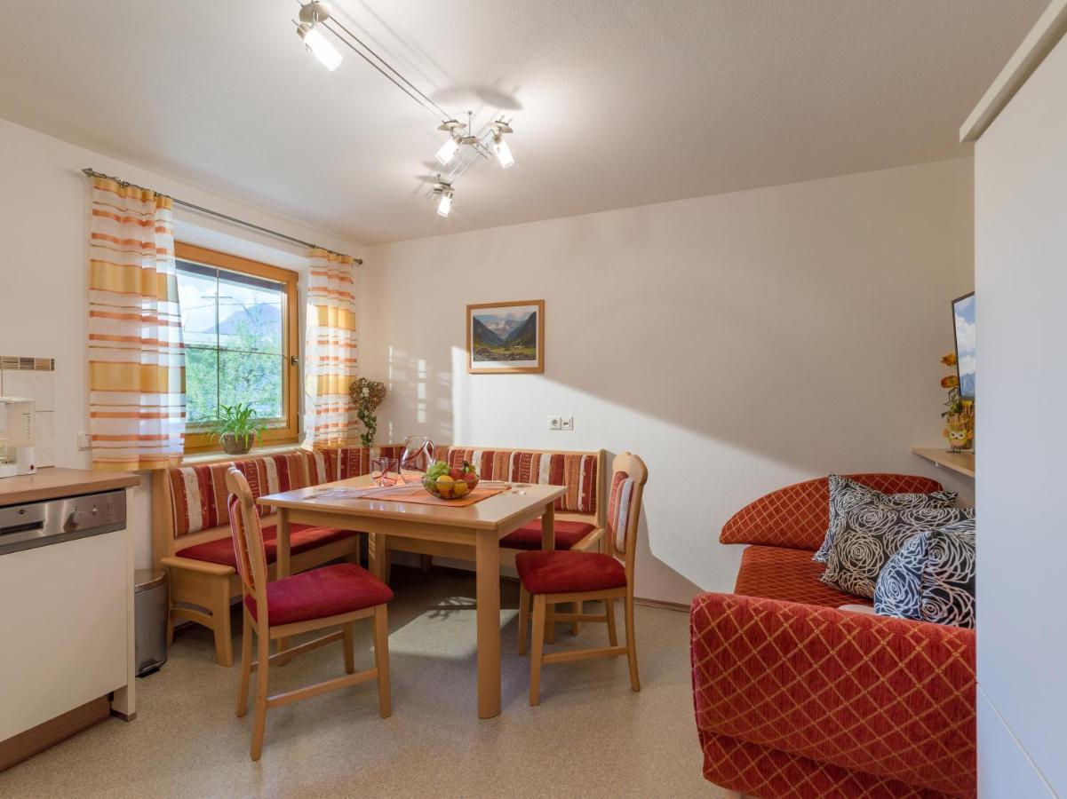 Ferienwohnung Petra Bruck am Ziller ภายนอก รูปภาพ
